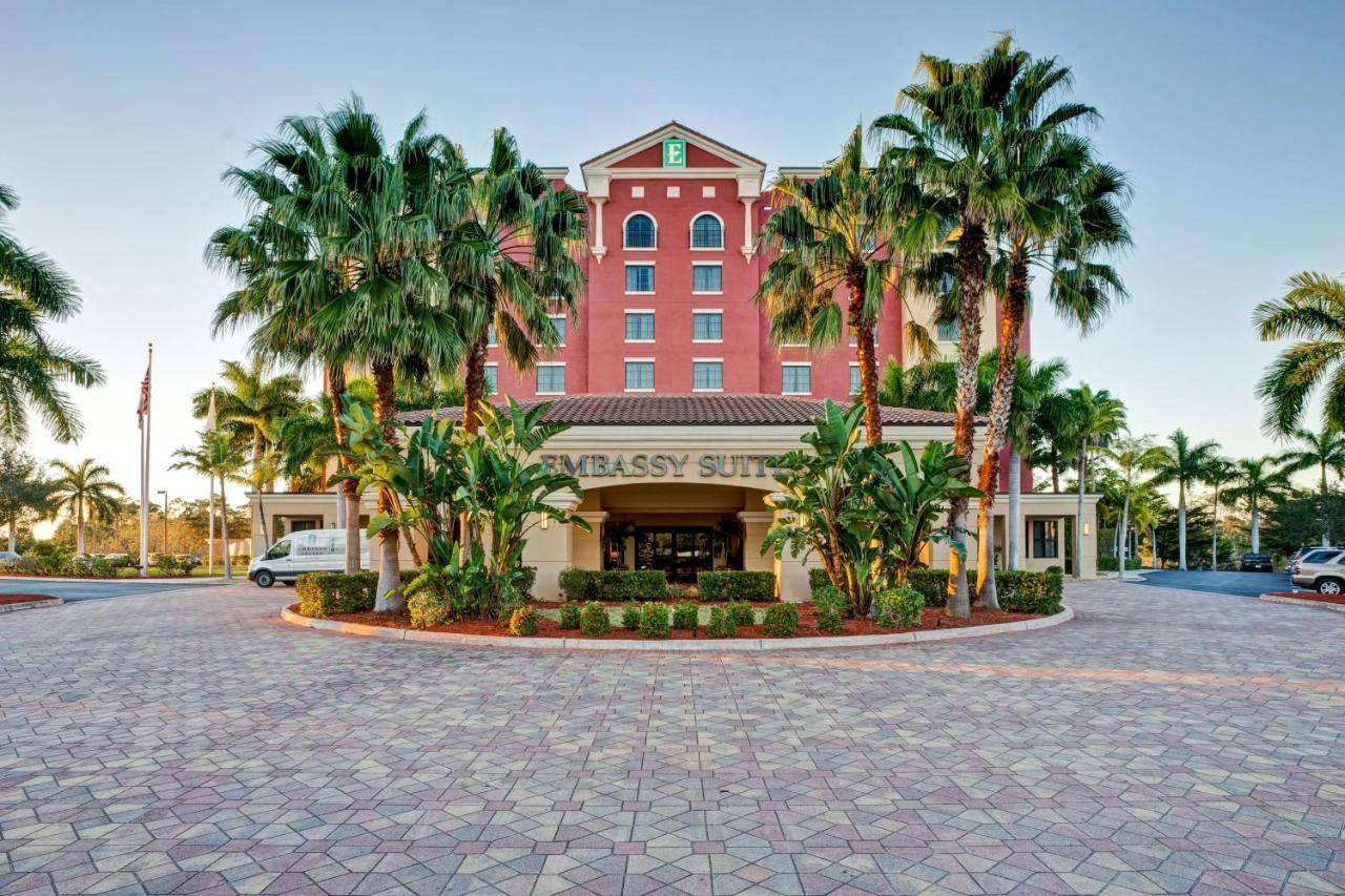 Embassy Suites Fort Myers - Estero Bagian luar foto