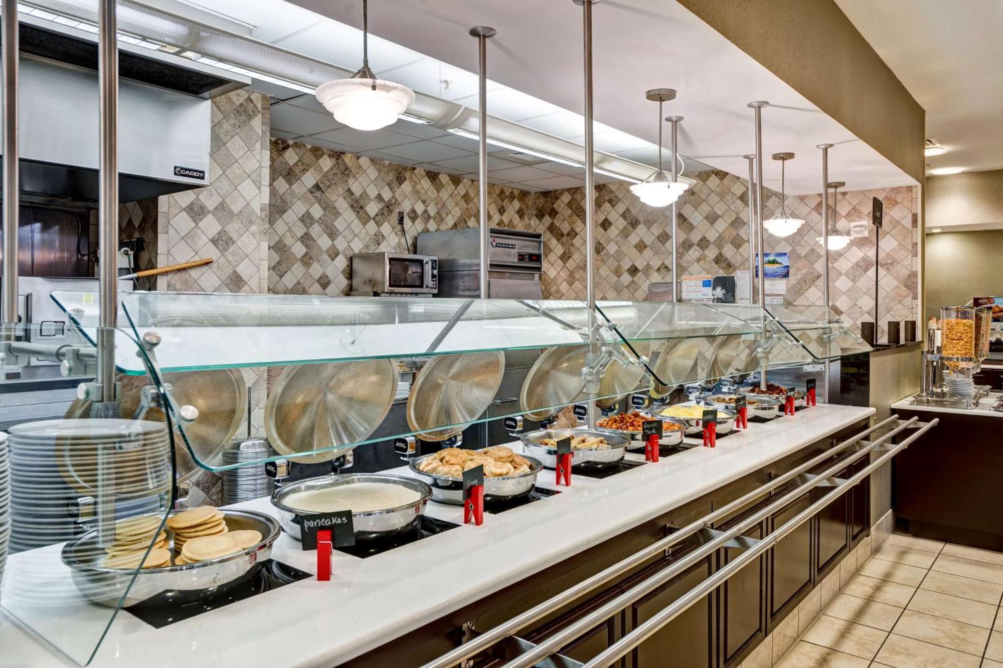 Embassy Suites Fort Myers - Estero Bagian luar foto
