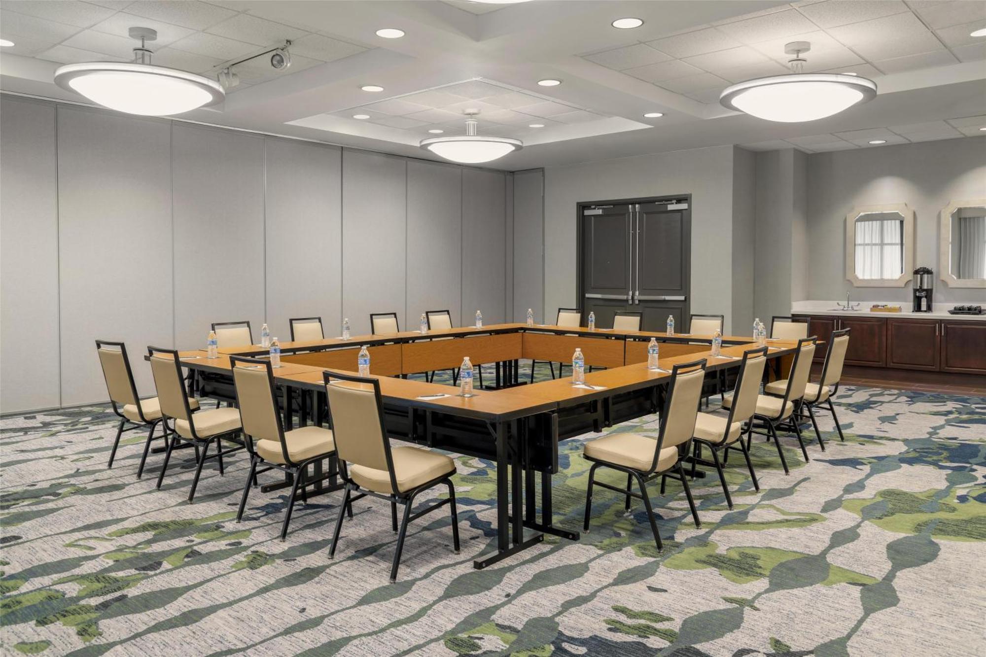 Embassy Suites Fort Myers - Estero Bagian luar foto