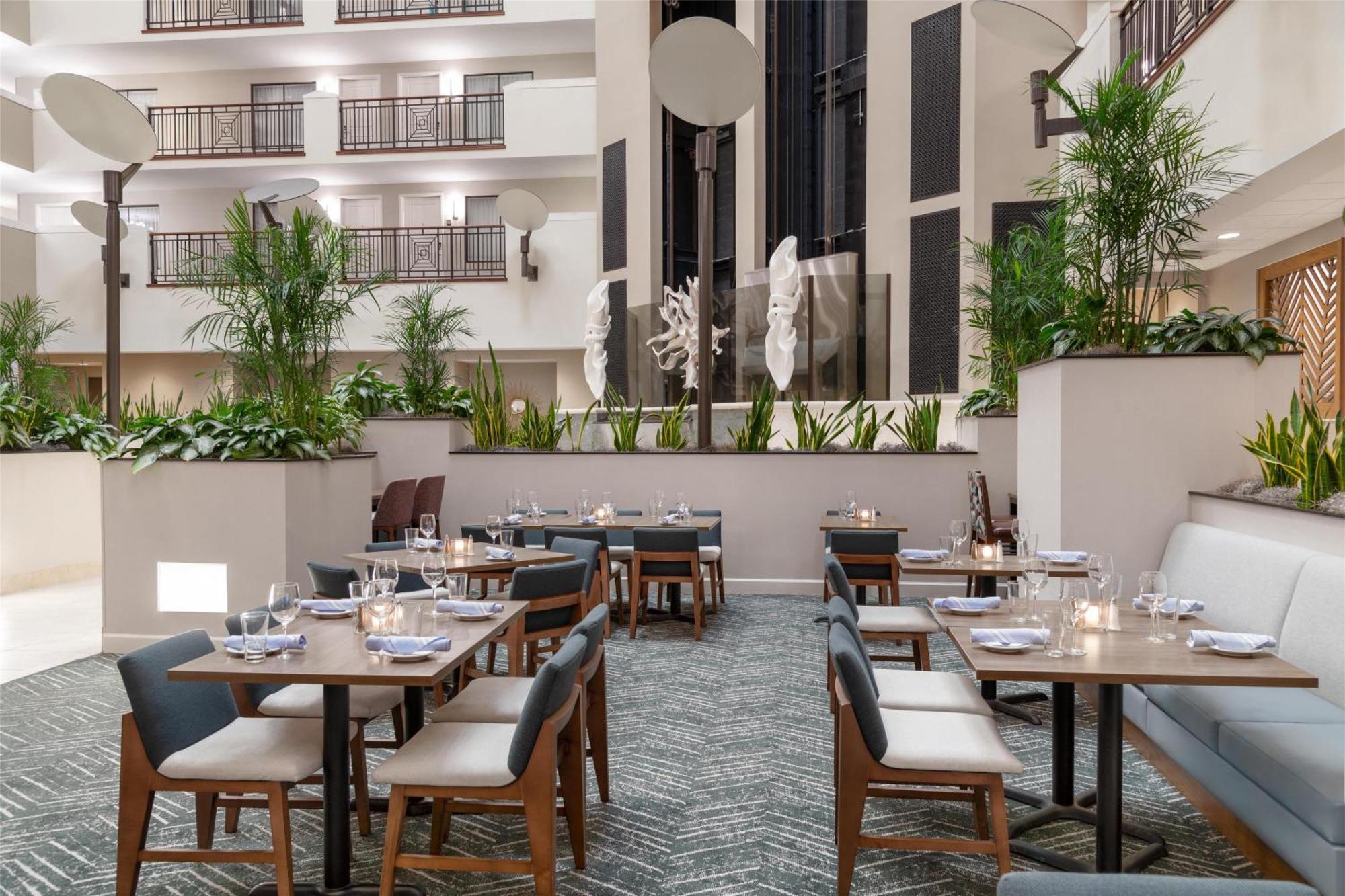 Embassy Suites Fort Myers - Estero Bagian luar foto