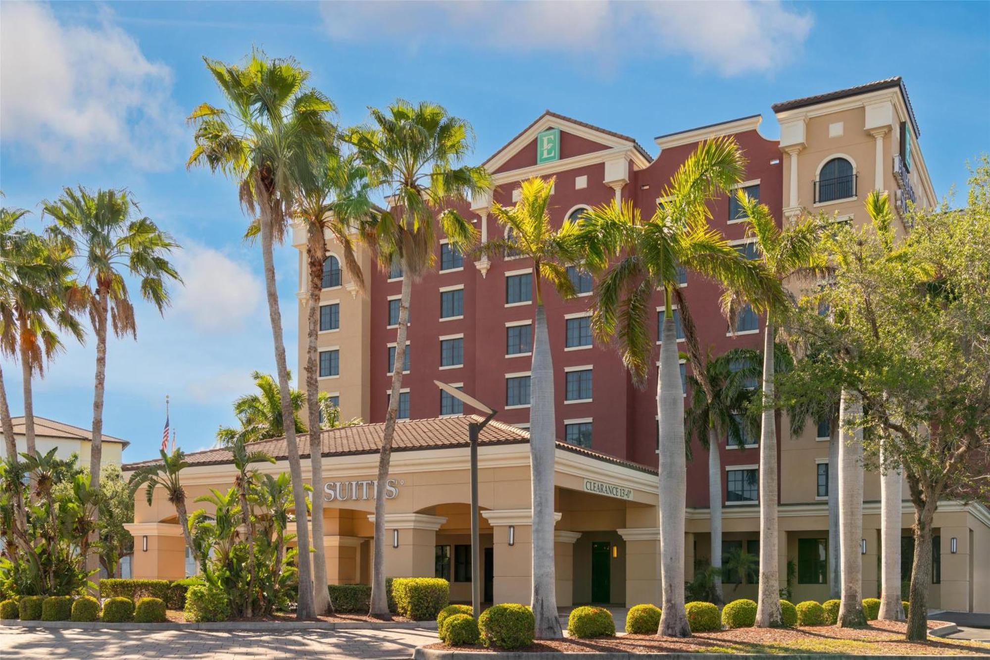 Embassy Suites Fort Myers - Estero Bagian luar foto