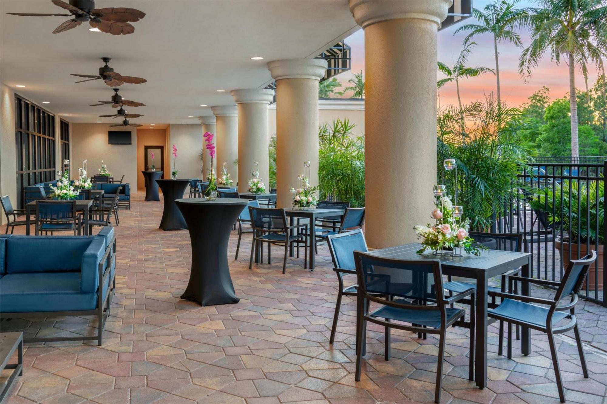 Embassy Suites Fort Myers - Estero Bagian luar foto